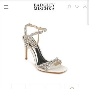 Badgley Mischka Ivory Heels